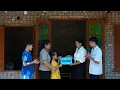 Huy and Nhien received scholarships - a pleasant and meaningful surprise