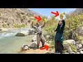 Download Lagu Tooba and Alborz go for mountain honey and fruit to sell help to Valila