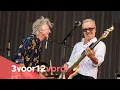 Download Lagu Crowded House - Don't Dream It's Over \u0026 Weather With You (live at Pinkpop 2022)