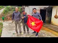 Download Lagu Sự Béo Páo hói và bản Lũng Cáng dàn diễn viên điện tử nhận Cờ. Nguyễn Tất Thắng
