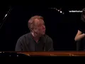 Pletnev interacts with Pappano on stage in Mozart: Piano Concerto No. 26 in D major K. 537 (funny)