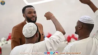 الدبلوماسي محمد عيسى أخوي المابنقدر أذي اليلة حفلة الرياض 2024 