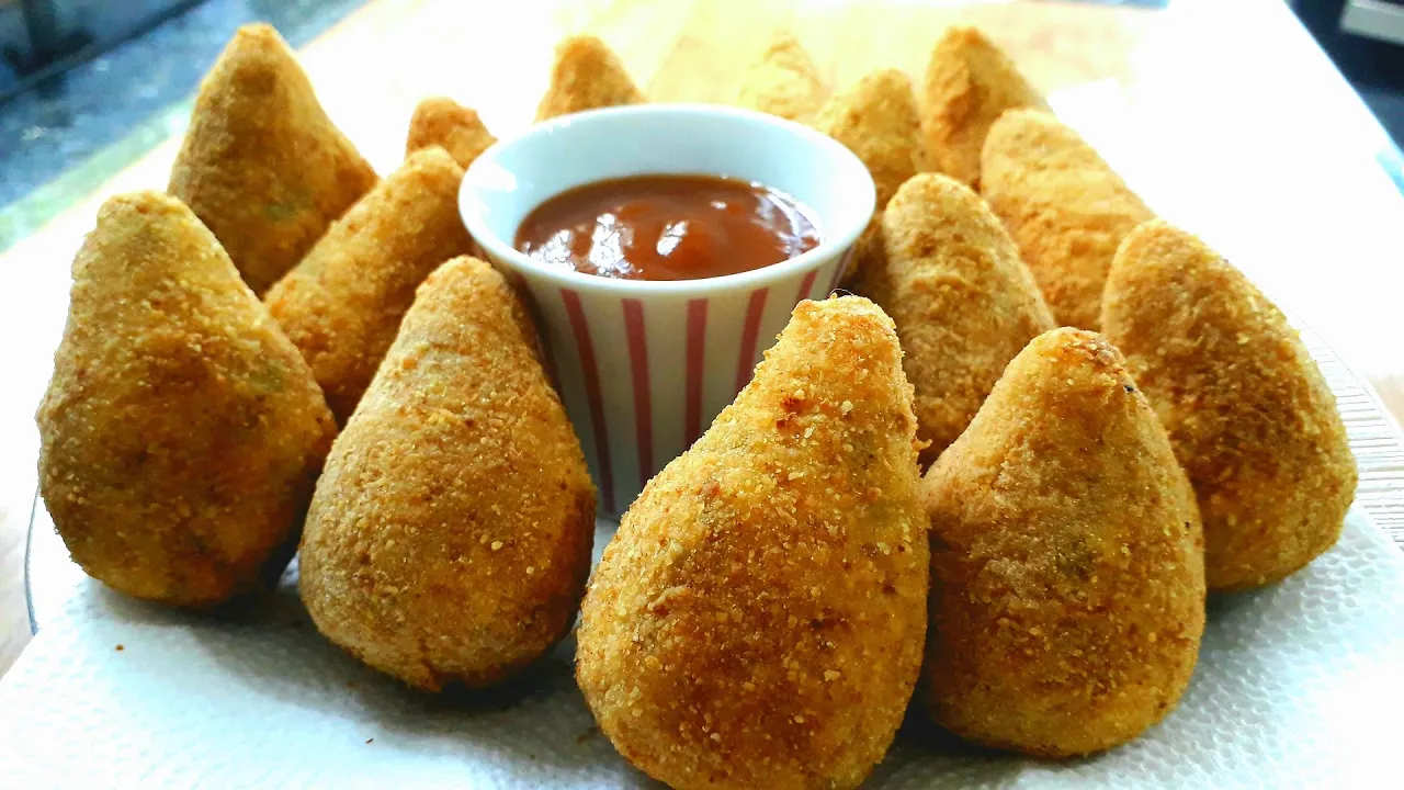INCRÍVEL RECEITA DE COXINHA SEM MASSA FEITA EM POUCOS MINUTOS