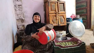 فين عزال العروسه فرجوني عليه ان كان ابوها اللي نقى ولا اخوها اللي نقى الله ينور عليه  دندنها