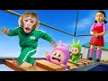 Download Lagu KIKI Monkey Plays SQUID GAME in Real Life and Take Care of LABUBU with Ducklings | KUDO ANIMAL KIKI