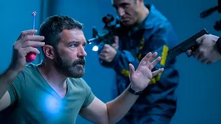 Gangsters Try to Kill the Old Security Guard Not Knowing He s a Former Marine - Movie Recap