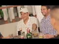 Aquí estoy y aquí me quedo (Official Video) - Merardo Rojas