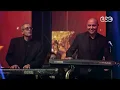 هنا العاصمة | مدحت صالح يغني .. “وأنا ويايا بعيش”