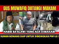 Download Lagu GUS MUWAFIQ DATANGI MAKAM HABIB BA'ALAWI YANG ADA DIMAKAM SUNAN BONANG SIAP UNTUK DIBONGKAR PWI LS !