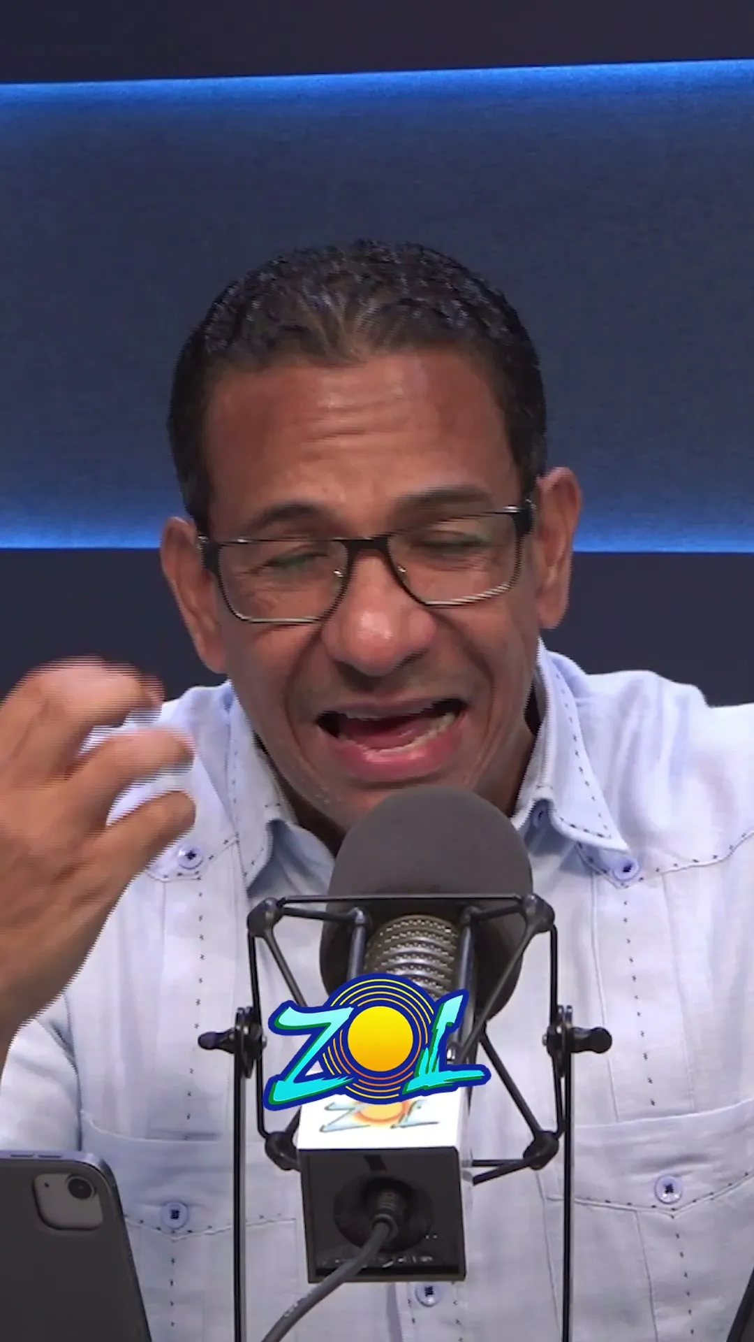 LO QUE PASA EN LA AV. MONUMENTAL ES UN MONUMENTO AL DESCUIDO