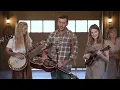 Download Lagu Silver Bells - The Petersens (LIVE)