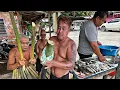 Download Lagu HASIL BURUAN DIMASAK DALAM BULUH MAKAN BERSAMA KELUARGA RUMAH PANJANG ISTERI // 