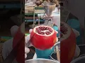 Het proces van het maken van het beroemde granaatappelsap in Bangkok!!!