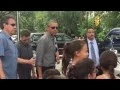 Obama meets my children at Central Park Obama saluda a mis hijas en el Central Park