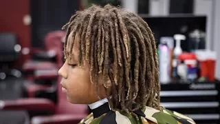 MUST SEE TRANSFORMATION BARBER TUTORIAL MID FADE DREADS ON TOP