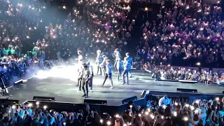 Download Seventeen entrance/Getting Closer Chicago 1/12/20 MP3