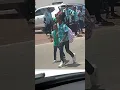Download Lagu Een gevaarlijke situatie bij de lagere school te Zanderij
