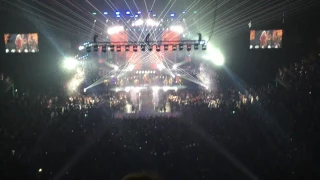 Download Britney Spears Live in Bangkok - Till The World Ends [wide angle] MP3