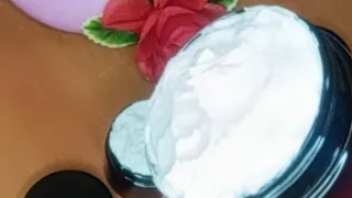 طريقه عمل المخمريه الكريمى للترطيب الجسم عالم سوما 