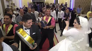عروسة ايه  اقسم بالله ملهاش حل ورقص جامد طحن على المزمار وحضن يبكى        دندنها