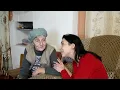 How do lonely grandmothers live in the village of Russia? Rural everyday life