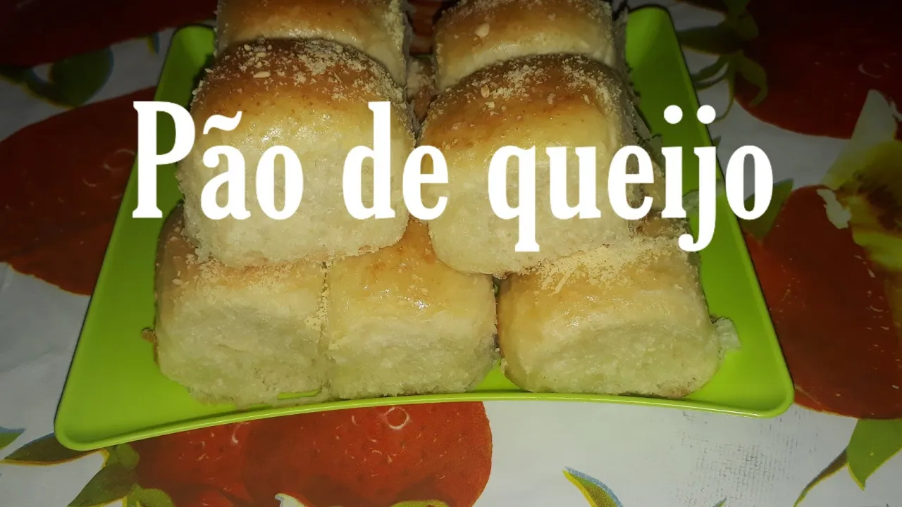 Olá minhas amigas e meus amigos ! Hoje eu vou ensinar uma receitinha maravilhosa para vocês , PÃOZIN. 