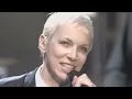Eurythmics - Sweet Dreams (Are Made of This). LIVE 2005