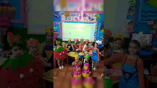 انا في الروضة ويا صحابي أحلي سنة عدت في الروضة 