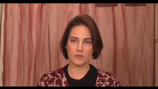 Square Pegs extras Interview With Amy Linker