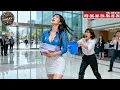 Download Lagu Chica En Su Primer Día Humillada Por Empleado Resulta Ser Esposa Del Presidente Multimillonario