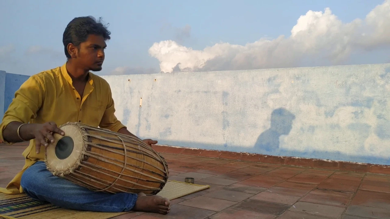 Aadal Kalaiyae song Mridangam Beats