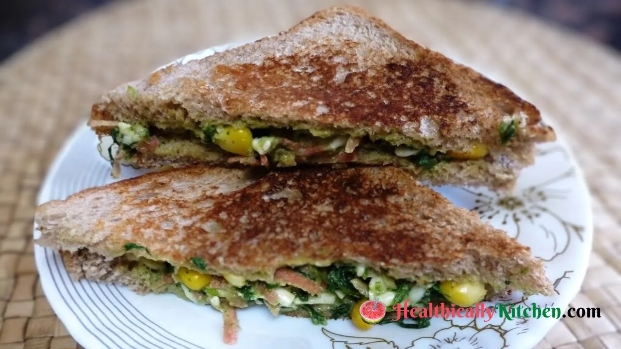 How to Make Tawa Sandwich With Spinach Corn & Cheese      Healthy Breakfast Sandwich