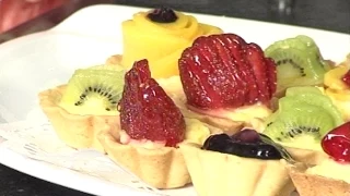 ميني تارت بالكسترد والفاكهة غادة التلي 