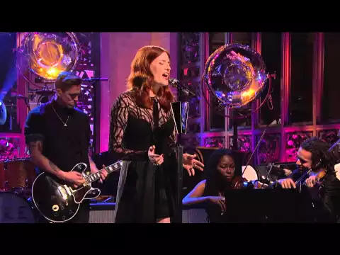 Download MP3 Florence + The Machine - No Light, No Light (Live on SNL)