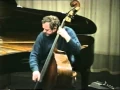 Download Lagu Niels-Henning Ørsted Pedersen Autumn Leaves