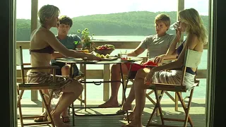 2 أصحاب كل واحد فى علاقة جنسية مع أم صاحبه و بتحصل أحداث فى حياتهم غير متوقعة فيلم Adore 