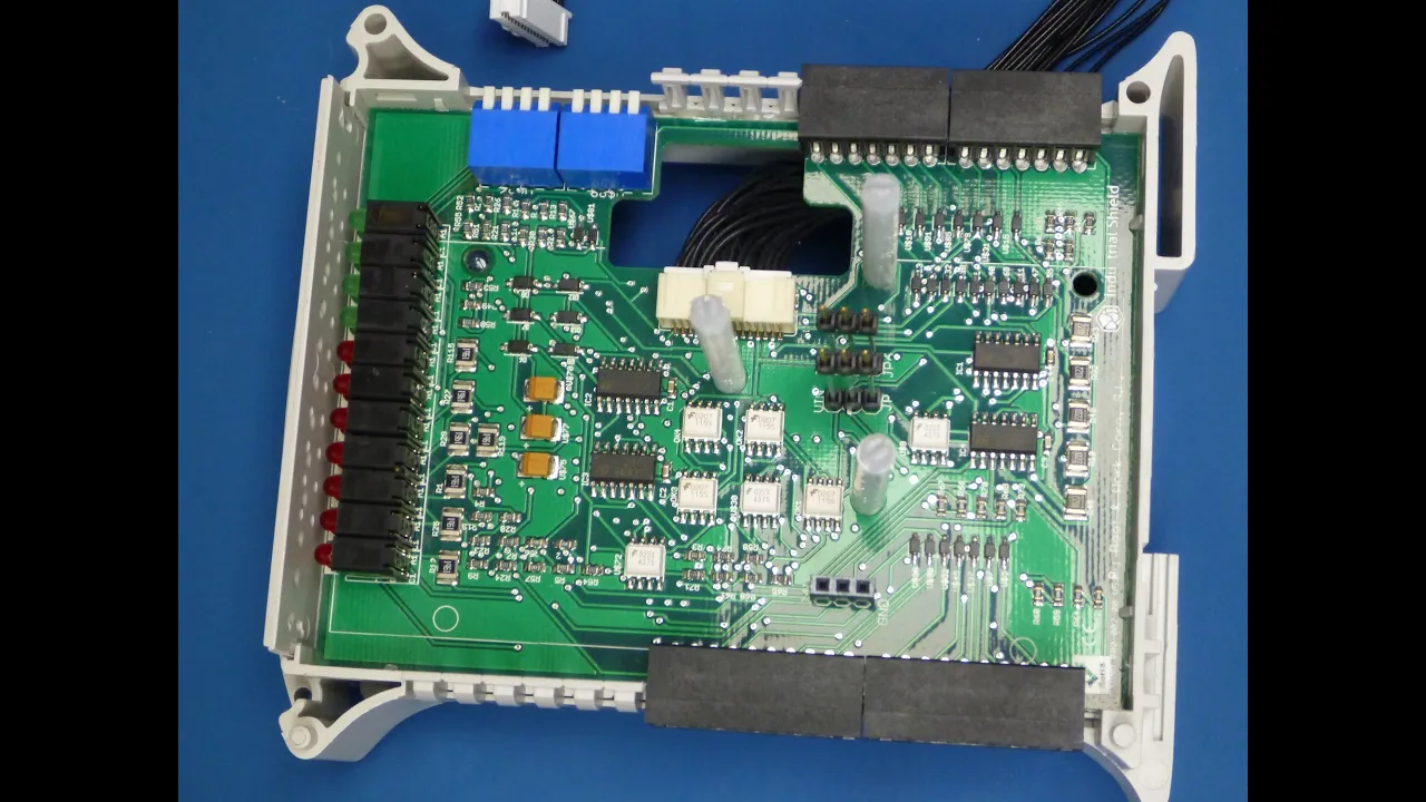 Arduino based Industrial PLC - Intro and Teardown