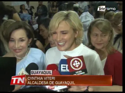 Alcaldesa Cynthia Viteri inauguró Feria Raíces en el Centro de Convenciones