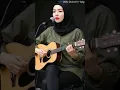 Download Lagu Viral! Gadis Cantik Memainkan Gitar dan Bernyanyi \