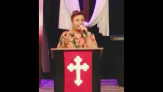 ترنيمه ساعدني أكون لك ترنيم Evelen Saleeb عزف موسيقي Karem Ibrahem 