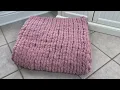 How to Finger Knit a Blanket [Washer & Dryer Safe]