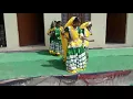 Ila arun Tute baju bandh ri loom by school girls