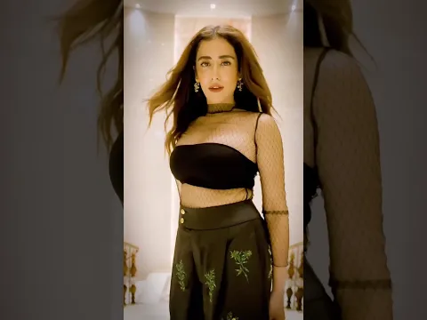 Warming up to hit the stage with my girls in Chennai 🖤🖤#Massacre out everywhereeee go stream now!