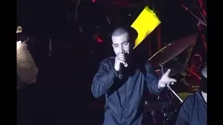 עומר אדם ילד טוב בגוף של ילד רע מתוך ההופעה בהאנגר 11 