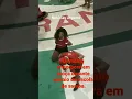 Download Lagu MULHER É INCORPORADA PELO DEMÔNIO DA POMBA GIRA DENTRO DA ESCOLA DA GRANDE RIO ESTÃO BRINCANDO MUITO