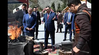 Садыр Жапаров жана Пакистандын Премьер-министри Мухаммад Шахбаз Шариф «Ала-Арчага» паркына барышты