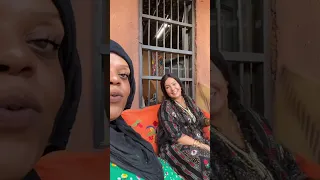 النجمة العراقية العربية سلمى سالم مع النجمة العراقية ياسة عبد الأمير من كواليس مسلسل البوشية 