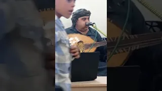 الفنان المتميز بصوتةالعذب والحانة واناقتة في اغنية جدال الفل والورد ومن هولا فضل منهم في الحداء 