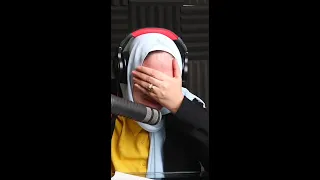 مروة عزام   انهيار انهيار مروة  عزام وبكائها  علي الهواء  بعد ما سمعت المتصلة بتقول       دندنها