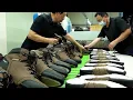 Download Lagu Withstanding the weight of 1ton! Process of making safety shoes. Korean last toe cap boots factory